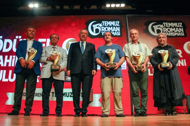15 Temmuz Roman Yarışması ödülleri sahiplerini buldu