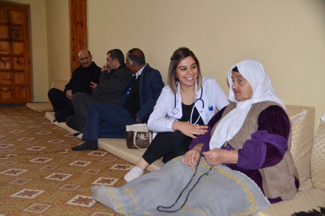 Yüksekova’nın sağlık görevlileri 24 saat hizmete hazır