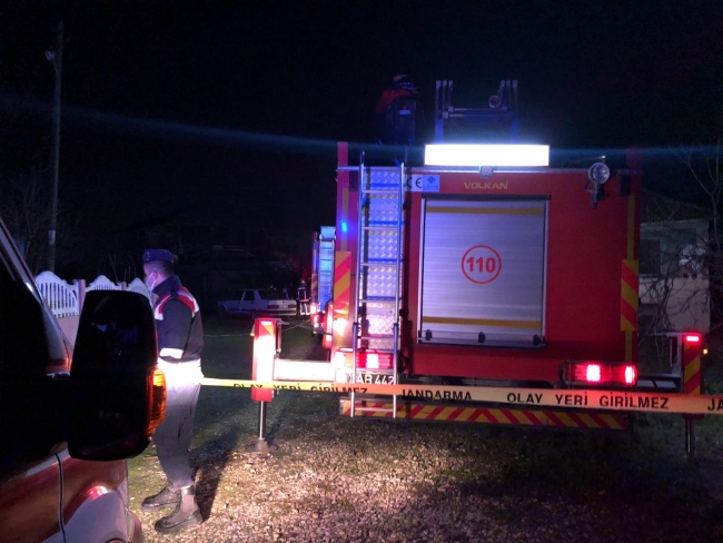 Sakarya'da ev yangını: 2 ölü, 1 yaralı