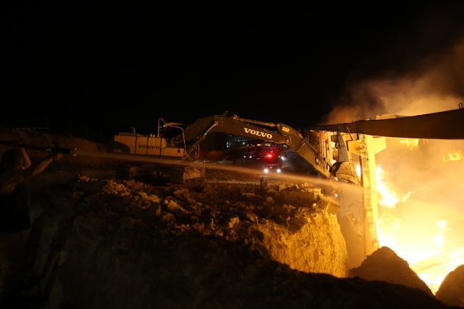 Şanlıurfa'da iplik fabrikasında yangın