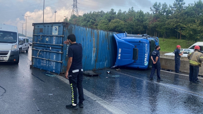 İstanbul'da zincirleme kaza: 5 yaralı