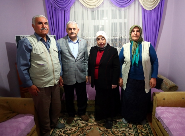 Başbakan Yıldırım, Haymana'da şehit ailesini ziyaret etti