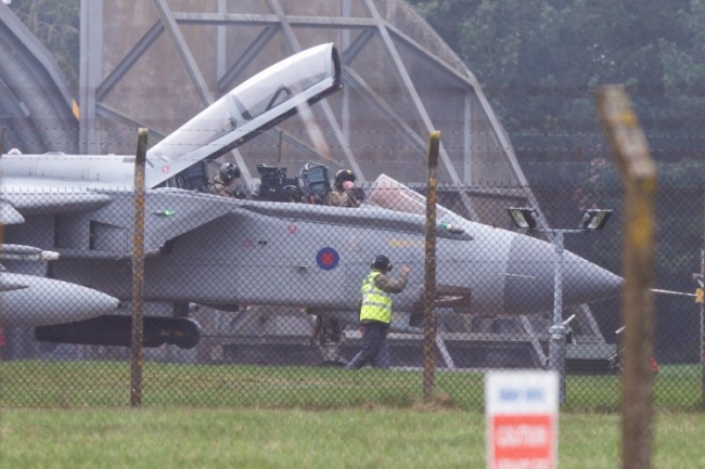İngiltere, harekata 4 Tornado savaş uçağıyla katıldı