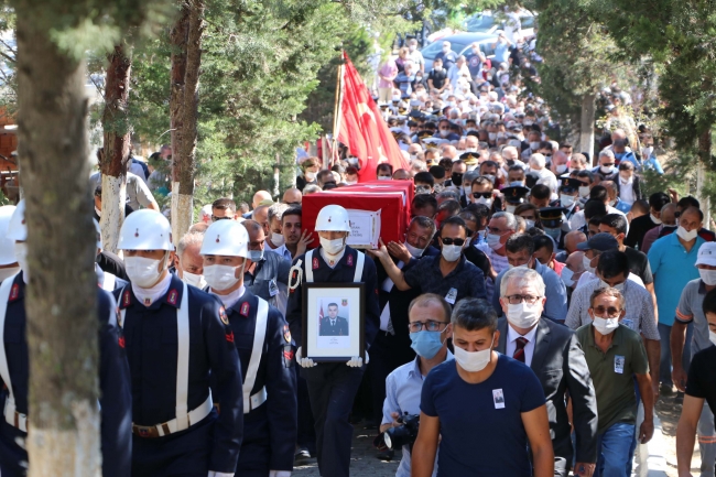 Giresun'daki selde şehit düşen Kıran son yolculuğuna uğurlandı