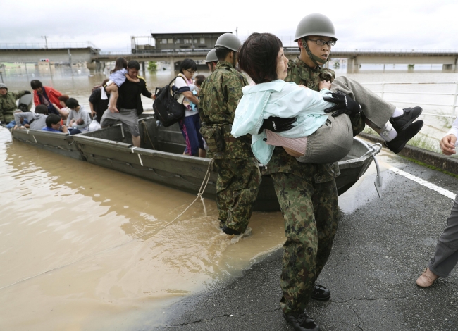 Japonya’da sel ve toprak kayması: 50 kişi hayatını kaybetti