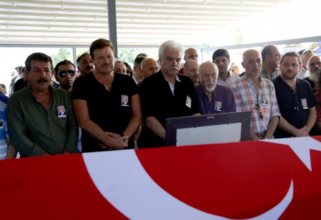 Oyuncu Seyfettin Karadayı son yolculuğuna uğurlandı