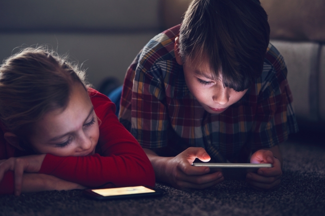 Sosyal medya kullanımı çocuklarda Dikkat Eksikliği'ni tetikliyor