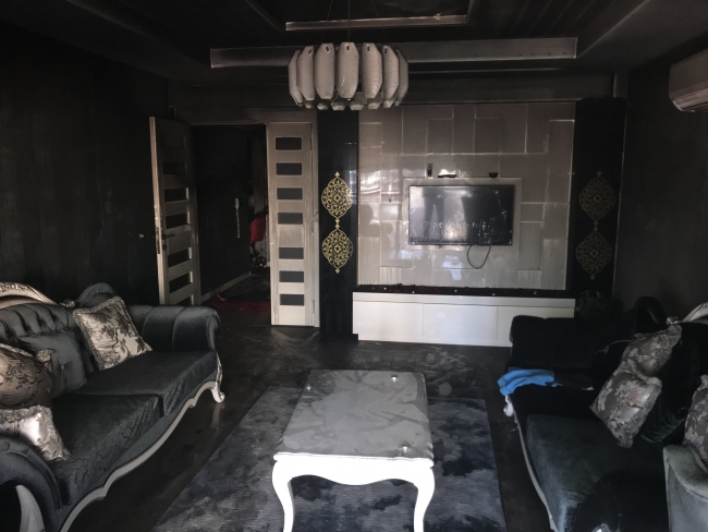 Elektronik sigara şarj olurken patladı