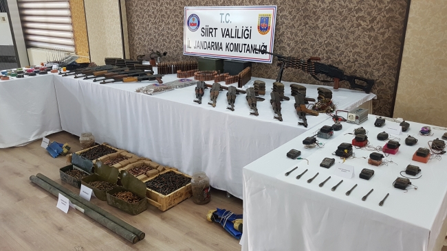 PKK sığınağında kalemtıraşa gizlenmiş patlayıcı düzeneği ele geçirildi