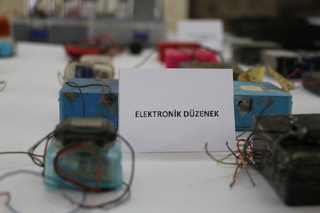 PKK sığınağında kalemtıraşa gizlenmiş patlayıcı düzeneği ele geçirildi