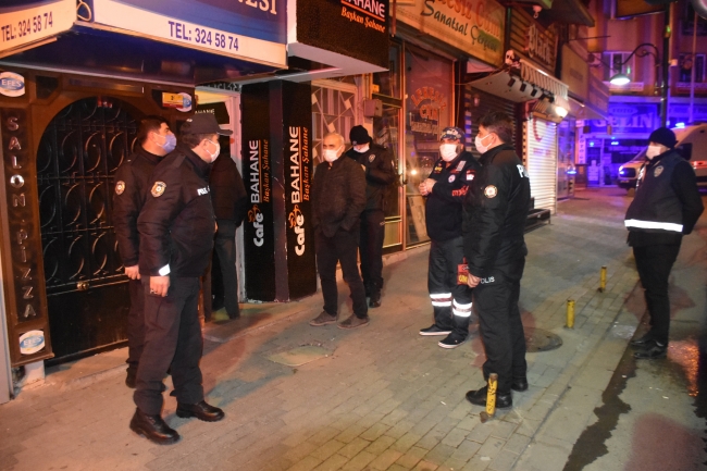 Rehine ihbarına giden polis, 20 kişiyi partide yakaladı