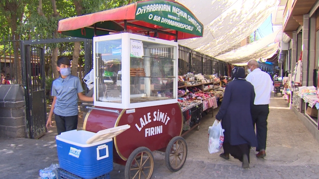 Yürekleri doyuran Diyarbakırlı Mert: İyilik yapan iyilik bulur