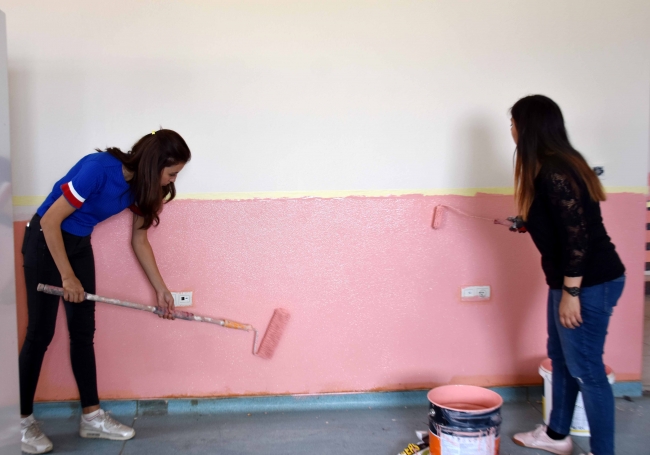 Fedakar köy öğretmenleri okulları yeni döneme hazırladı