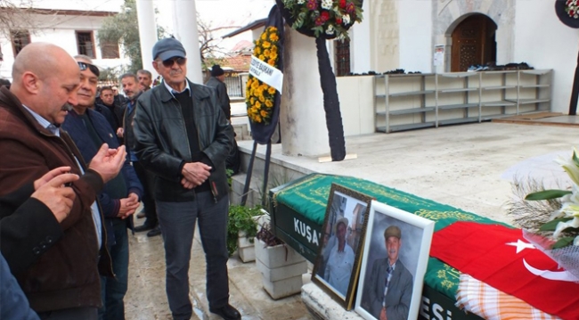 Zihinsel engelli 'Sıtkı Başkan'ı 5 bin kişi bando eşliğinde uğurladı