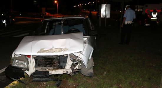 Yurtta trafik kazaları: 5 ölü, 37 yaralı