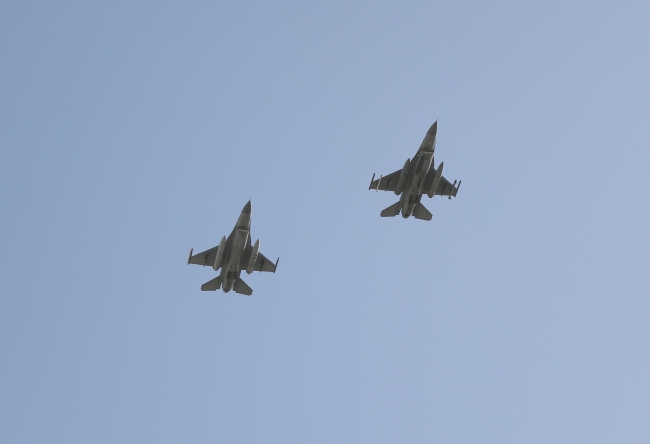 KKTC'nin 34. kuruluş yıl dönümü törenlerle kutlandı