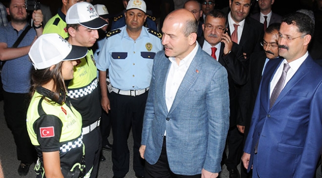 İçişleri Bakanı Soylu trafik denetimine katıldı