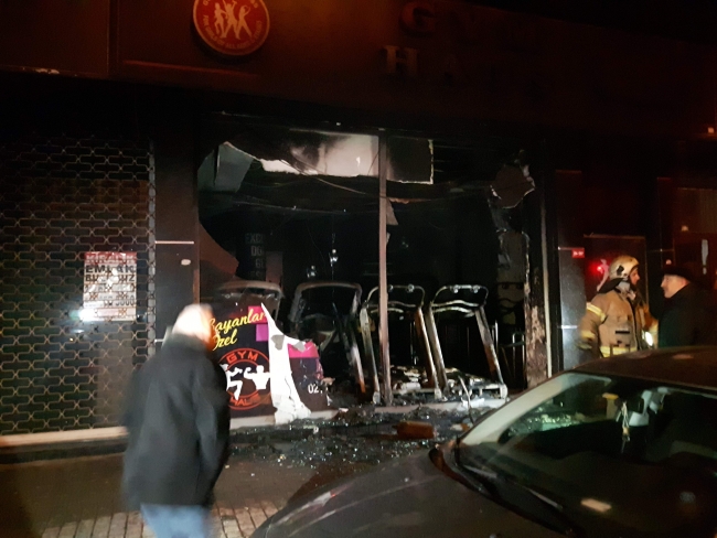 İstanbul'da spor salonunda yangın