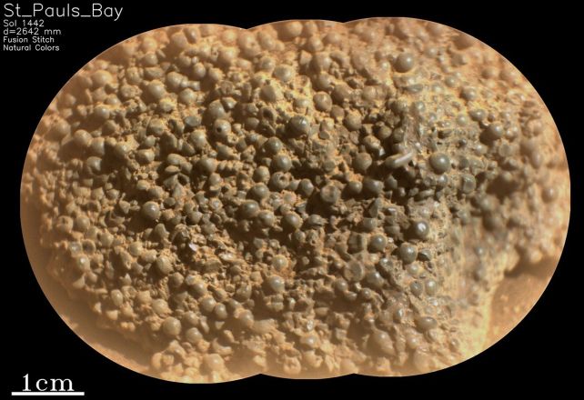 Mars'ta keşfedilen esrarengiz kaya bilim insanlarını şaşırttı