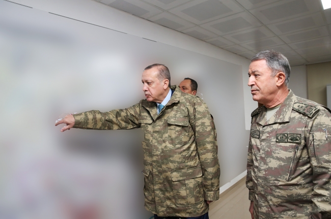 Cumhurbaşkanı Recep Tayyip Erdoğan Suriye sınırında