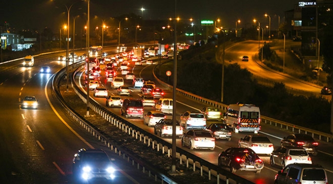 Yollarda bayram yoğunluğu