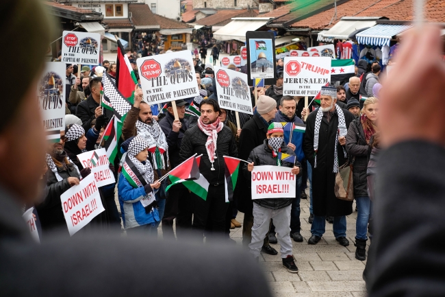 Filistin'e destek için meydanlar doldu