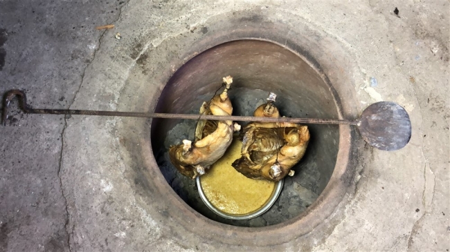 Kars'ın geleneksel lezzeti: Tandırda kaz