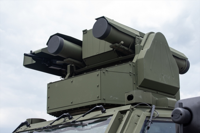 Türkiye'nin tank avcısı Paris'te tanıtıldı