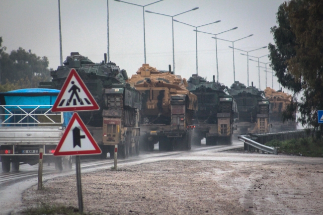 TSK'nın sınır hattına tank takviyesi aralıksız sürüyor