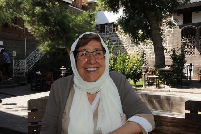 Cahit Sıtkı Tarancı'nın hatırası doğup büyüdüğü evde yaşıyor