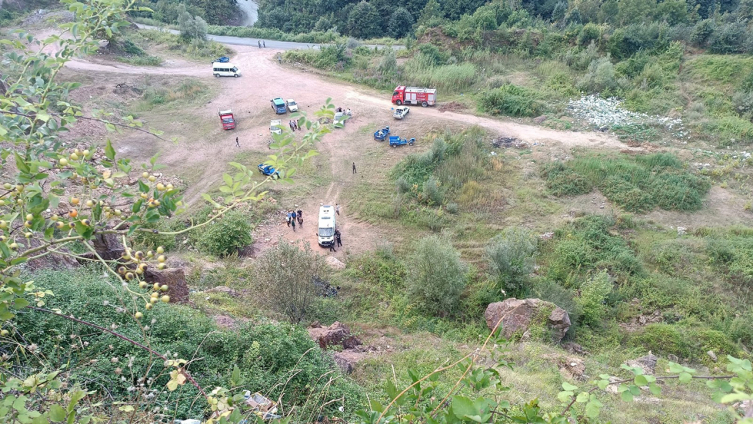 Tarım aracı 80 metreden yuvarlandı: 1 ölü