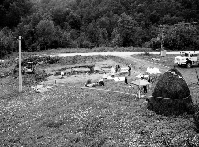 Bosnalı fotoğraf sanatçısı Tarık Samarah’ın objektifinden Srebrenitsa Soykırımı