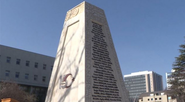 15 Temmuz kahramanlarının isimleri Şehitler Anıtı'nda