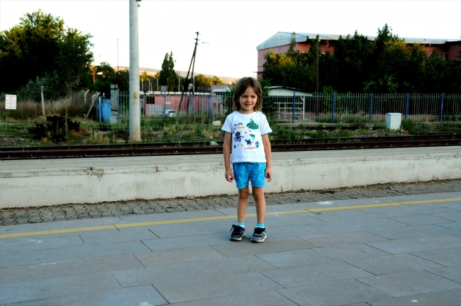 4 yaşındaki Teoman'ın tren sevgisi