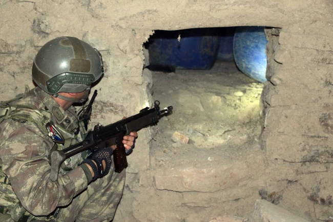 Güvenlik güçleri teröristlere nefes aldırmıyor!