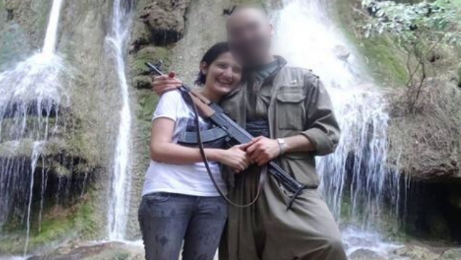 HDP'li vekilin teröristlerle çekilen fotoğrafları ortaya çıktı