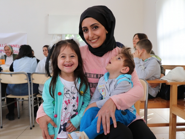 Engelli çocuk sahibi aileler gönüllü topluluk kurdu