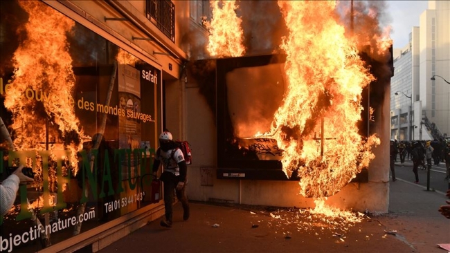 Fransa'da sendikalardan yeni eylem çağrısı