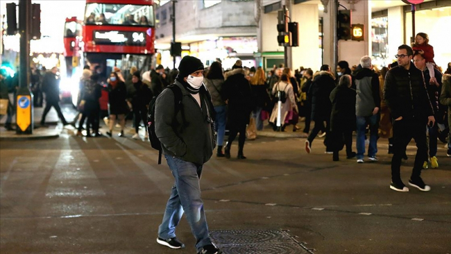 Günde ortalama 1 milyon kişi koronavirüse yakalanıyor
