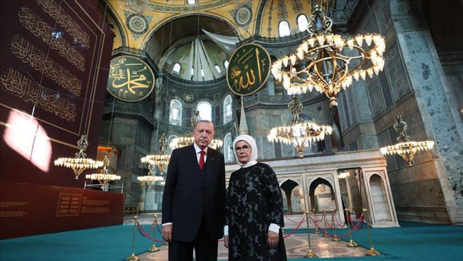 Ayasofya Camii ilk cuma namazını bekliyor... Ayasofya Camii açılıyor...