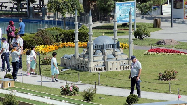 İstanbul'un tarihi rotaları bayramda ziyaretçilerini bekliyor