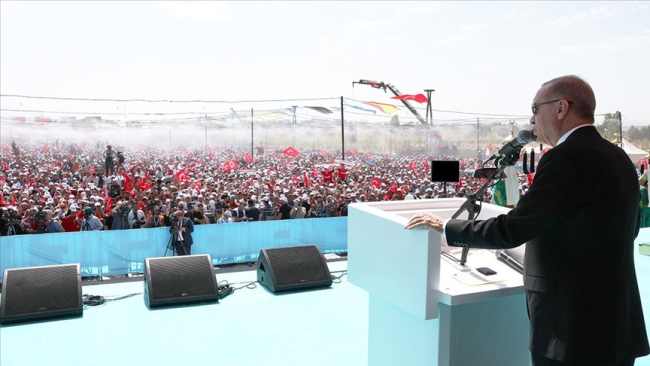 Cumhurbaşkanı Erdoğan: Malazgirt'i asla unutmayacağız, unutturmayacağız