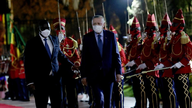 Cumhurbaşkanı Erdoğan Batı Afrika turunu tamamladı
