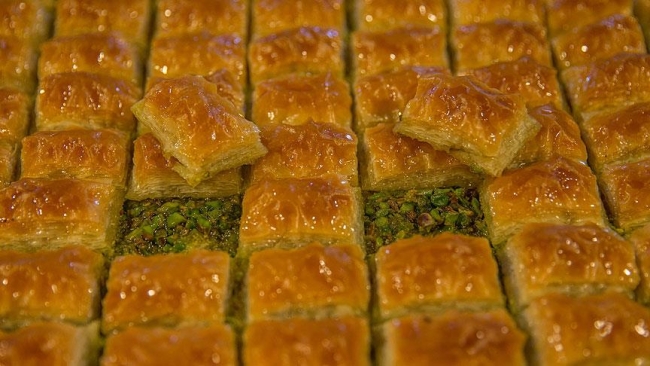 Kurban Bayramı'nda baklava üretimi katlandı
