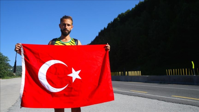 Bekir Zengin '15 Temmuz Vefa Koşusu' için Düzce'ye ulaştı