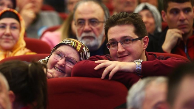 Milyonlarca hacı adayının heyecanla beklediği hac kuraları çekildi