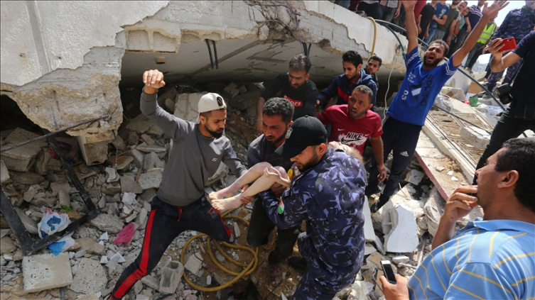 Barbar İsrail soykırımının en büyük mağduru kadınlar ve çocuklardı. Fotoğraf: AA