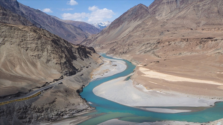 Pakistan ile Hindistan arasında sınırlar aşan su ihtilafı yıllardır sürüyor. Fotoğraf: AA
