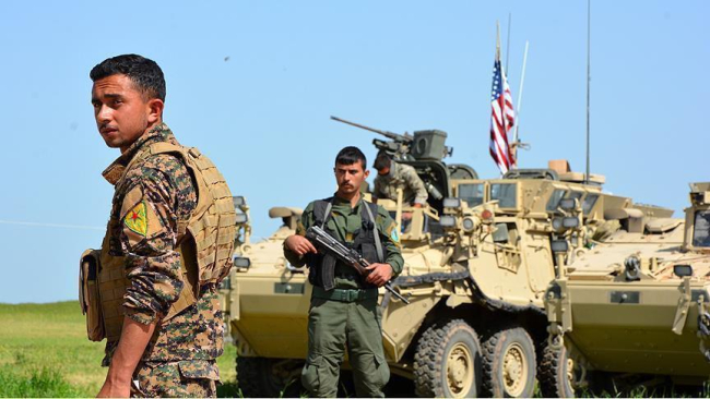 Terör bölgesinde ABD'li askerler ile teröristler sıklıkla birlikte görülüyor.