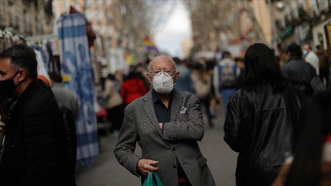 Günde ortalama 1 milyon kişi koronavirüse yakalanıyor